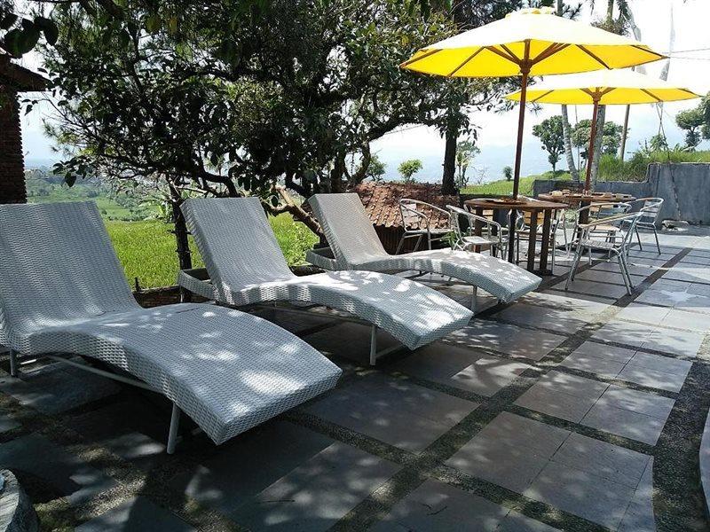 Bukit Alamanda Resort Гарут Екстериор снимка