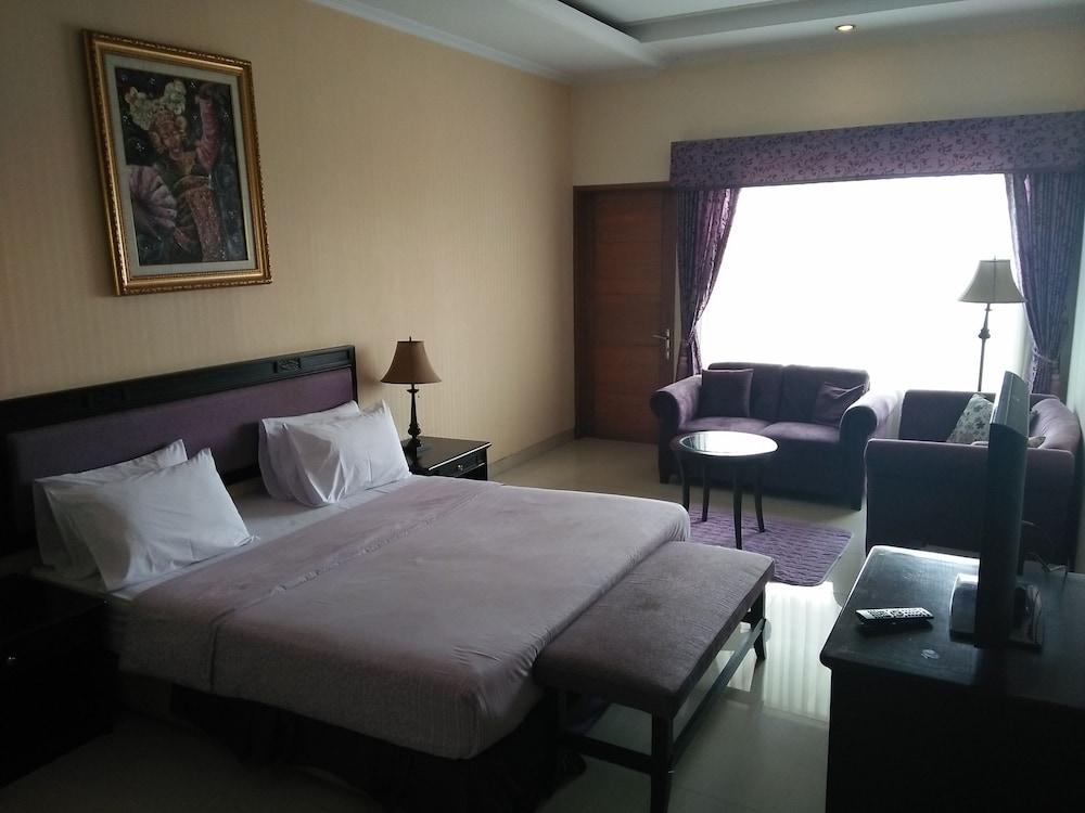 Bukit Alamanda Resort Гарут Екстериор снимка