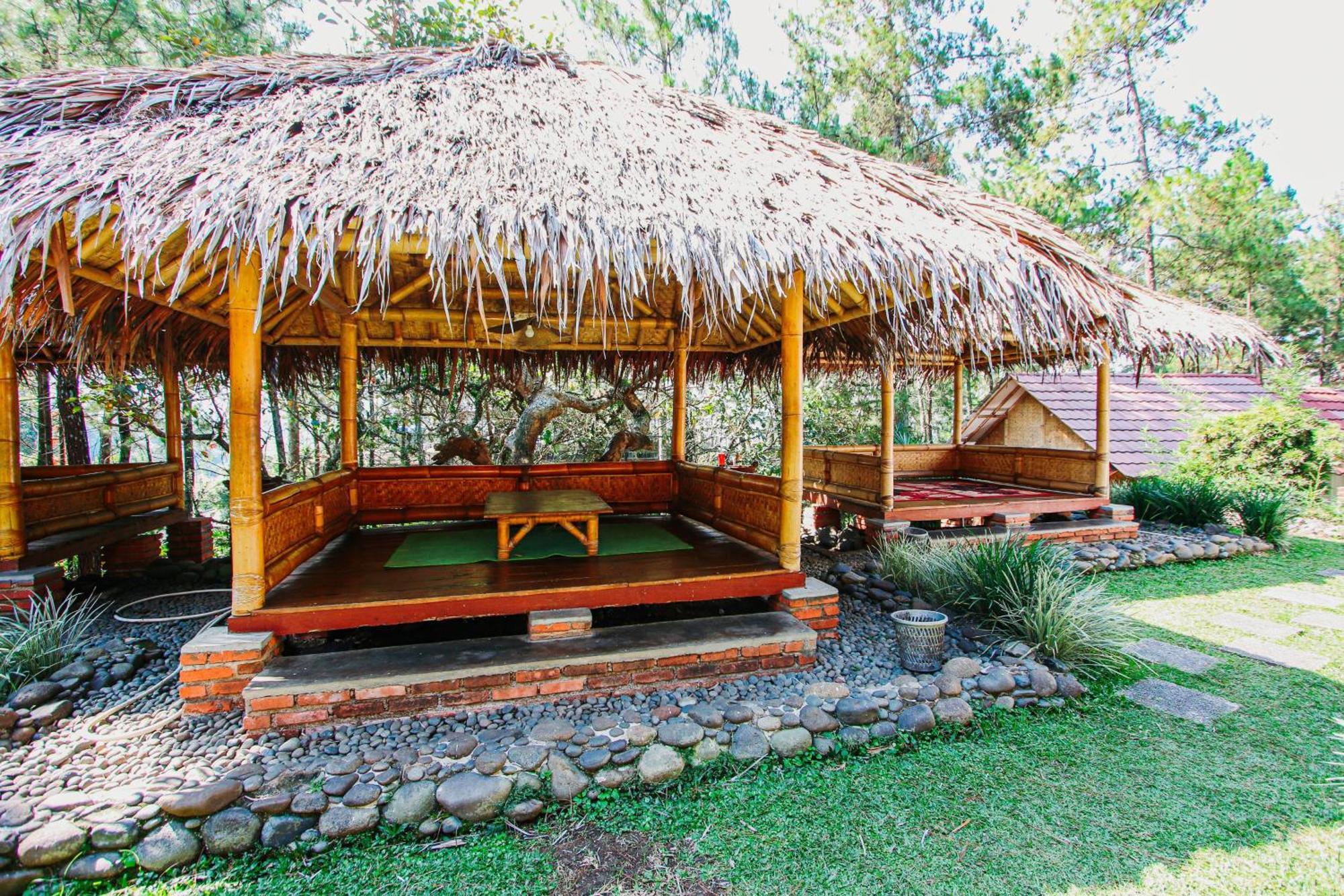 Bukit Alamanda Resort Гарут Екстериор снимка
